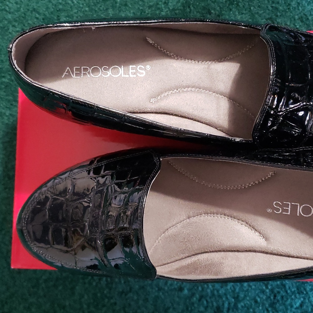 Shoes - Picture 2 of 3